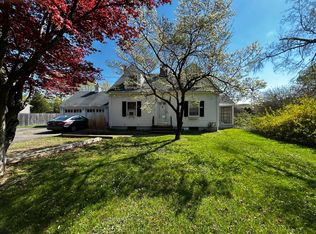 4025 Whitney Ave, Hamden, CT 06518