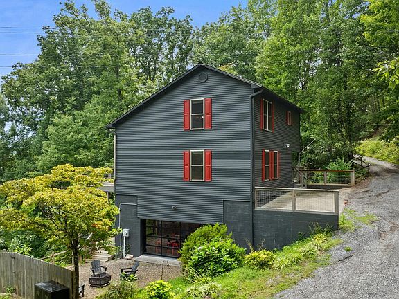 4th image of 2112 Bear Paw Trail Way