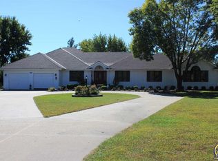 7901 SW El Cerrito Dr, Topeka, KS 66614