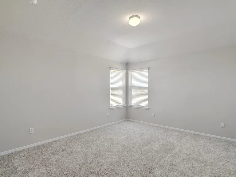 293 Tempest Trl — Photo 16