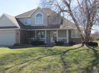 1903 Westchester Dr, Hastings, NE 68901