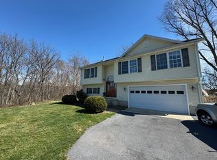 695 Old Leetown Pike, Kearneysville, WV 25430