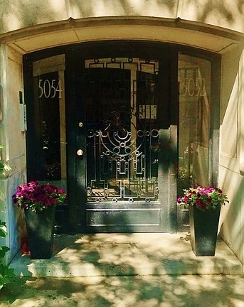 2nd image of 5052 S Woodlawn Ave APT 1B
