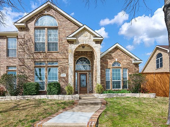 2nd image of 1217 Glen Ellen Ct