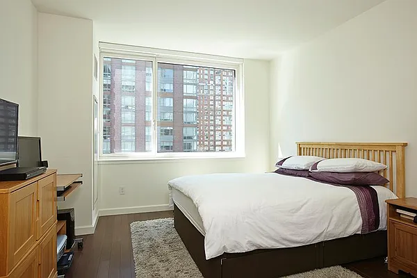 Rented by Town Residential | media 22