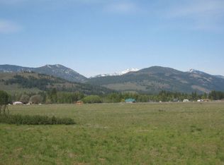 10 Wright Rd, Winthrop, WA 98862