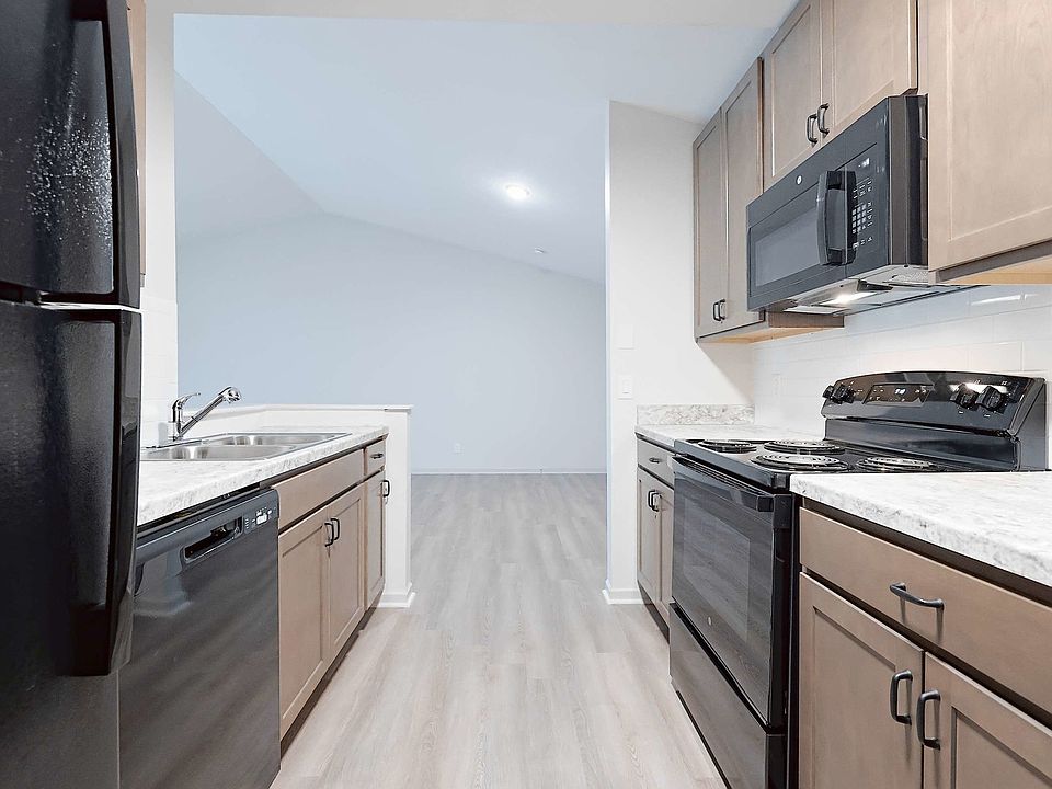 1st image of 1110 E Main St #2B-1Ba-944Sqft