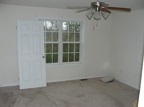 5th image of 325 Emma Grace Dr