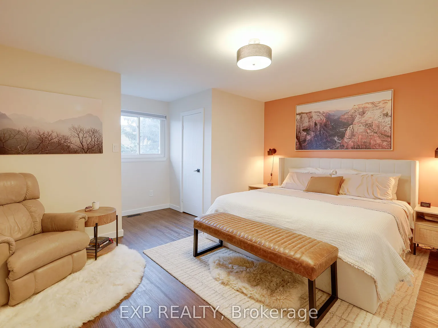 2 bed, $2,600 — Photo 1