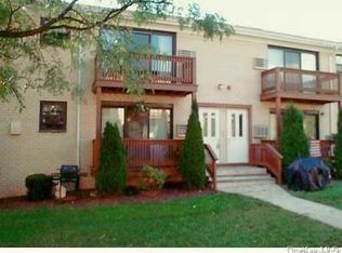 220 Sneden Place #220, Spring Valley, NY 10977