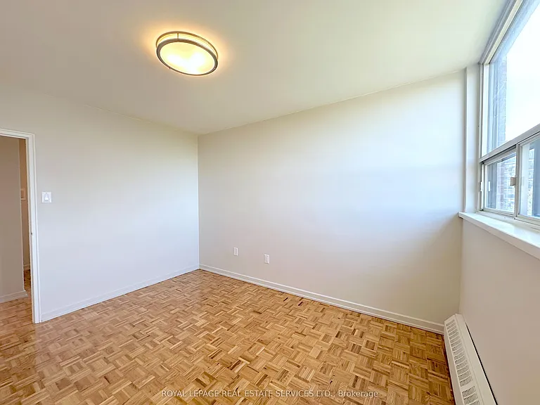 12 Rockford Rd #708 — Photo 14