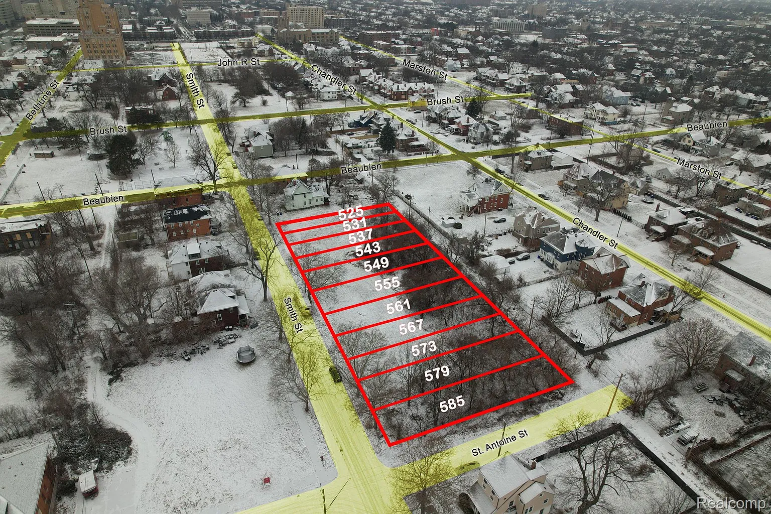 543 Smith St photo 1