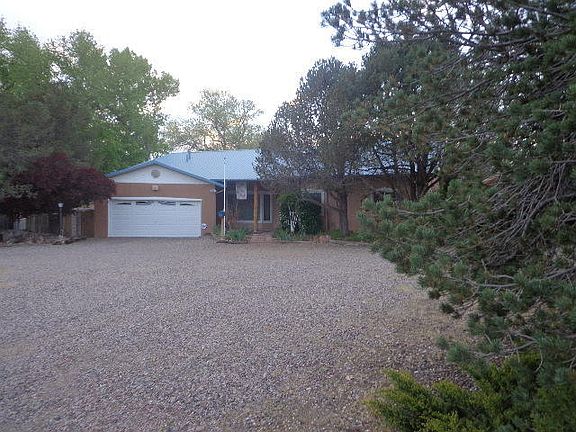 2nd image of 809 Atrisco Dr NW