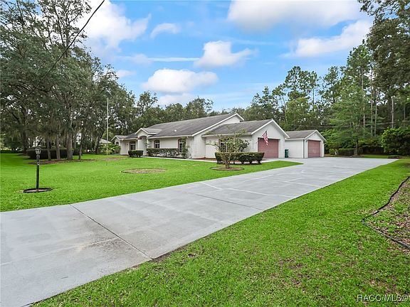 3rd image of 1368 W Mineral Ct