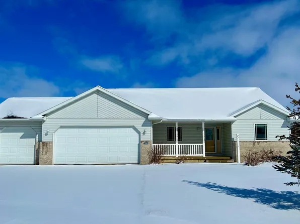 211 Sunrise Ln, Elk Run Heights, IA 50707