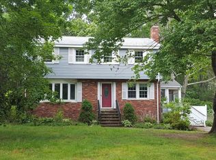 2 Farnham Rd, Georgetown, MA 01833