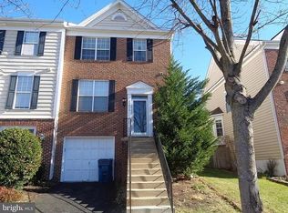 25476 Upper Clubhouse Dr, Chantilly, VA 20152