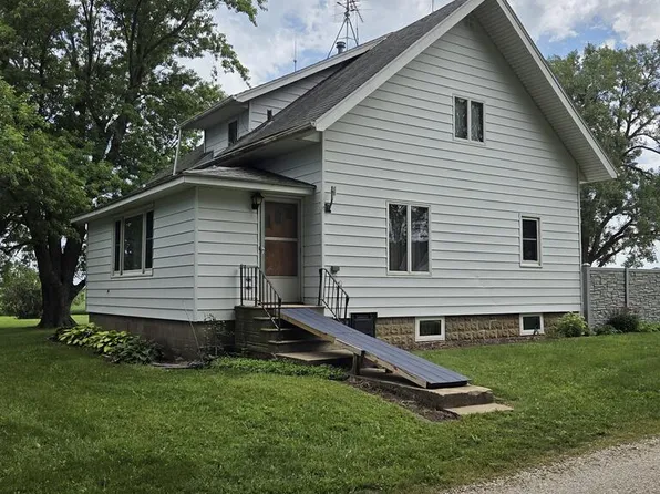 3020 270th St, Rockwell City, IA 50579