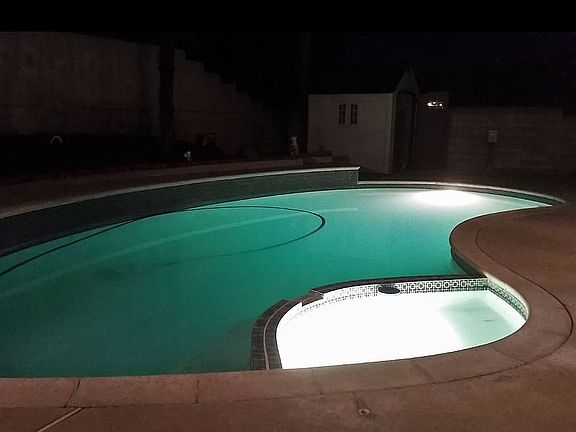 Pool @ night, regular light