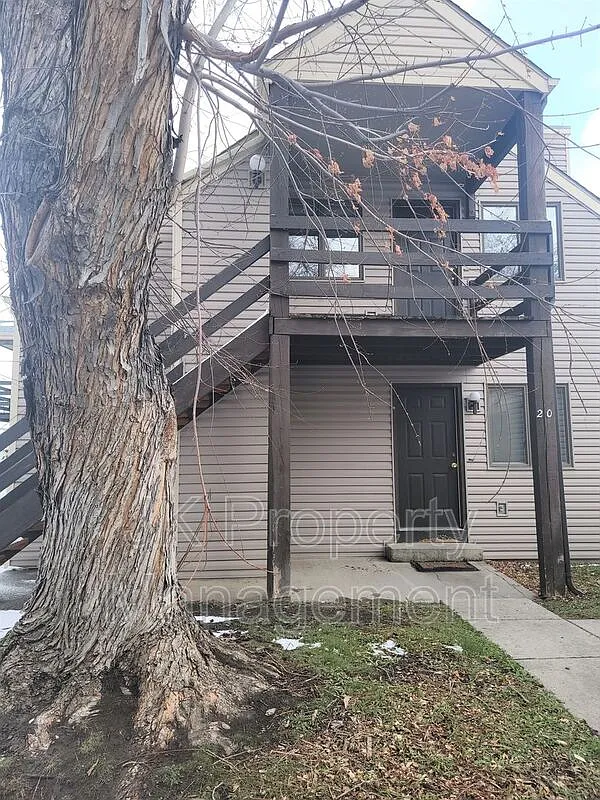 Building Photo - 401 50th St S #21
