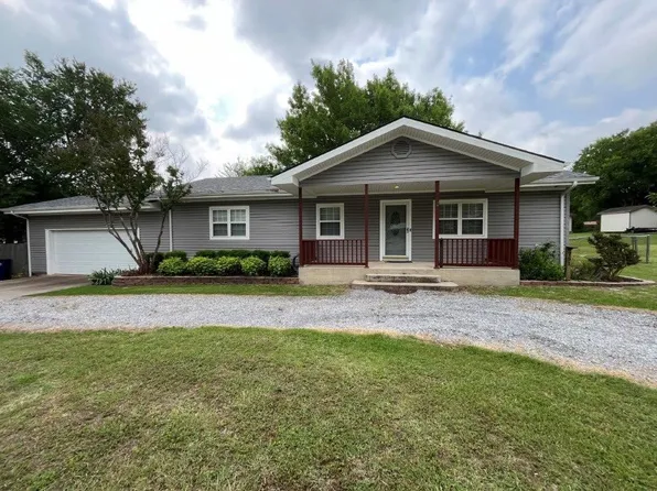 751 E Cooper St, Van Alstyne, TX 75495