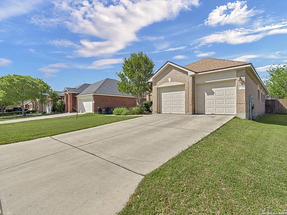 2nd image of 2050 Belvedere Ct