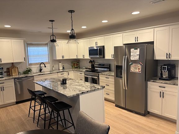 2nd image of 1035 Pathways Dr