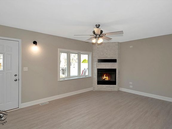 4th image of 20131 S Greenfield Ln