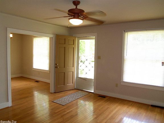 5th image of 301 W F Ave