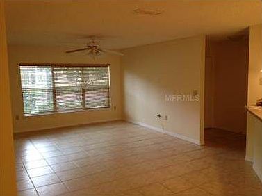 5th image of 805 Island Walk Dr