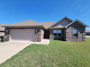 908 Puritan Dr, Jacksonville, AR 72076