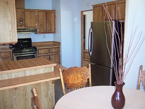 3rd image of 65 Cuvaison Ln
