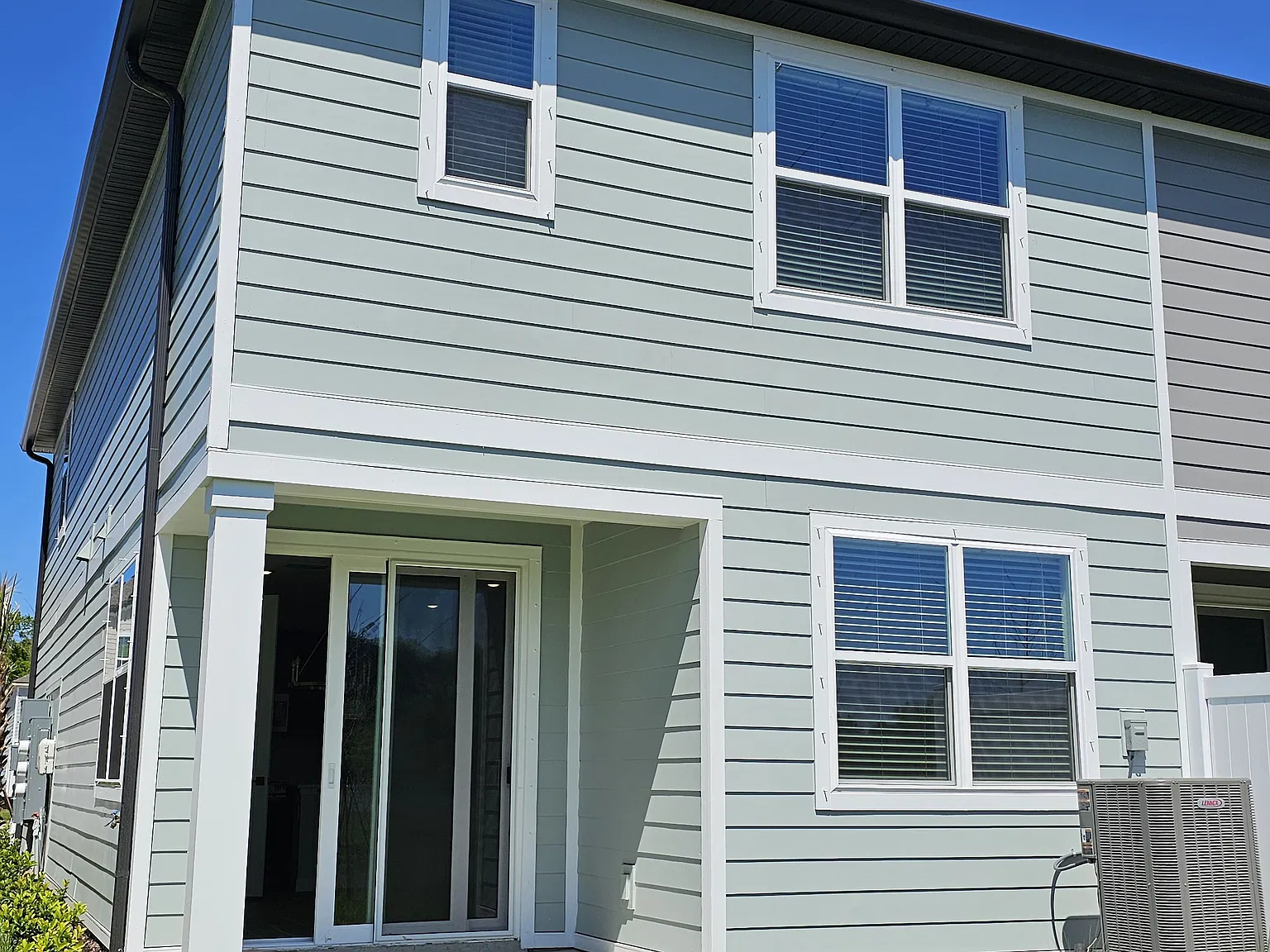 3 bed, 2.5 bath, 1620 sqft, $2,700 — Photo 2