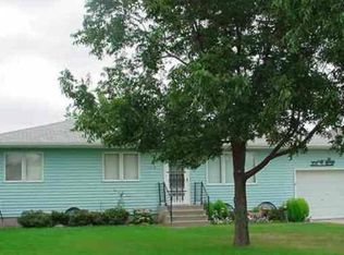 1318 N Indiana Ave, York, NE 68467