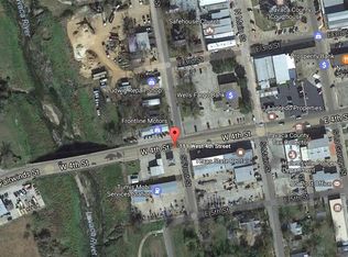 101 W 4th St, Hallettsville, TX 77964