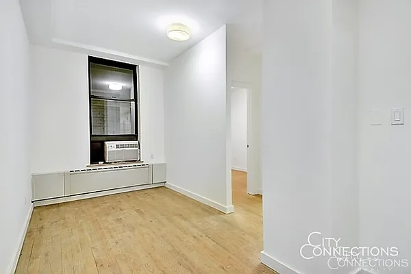 Rented by City Connections Realty | media 15