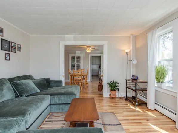 1 Fowell Ave #1, Nashua, NH 03060