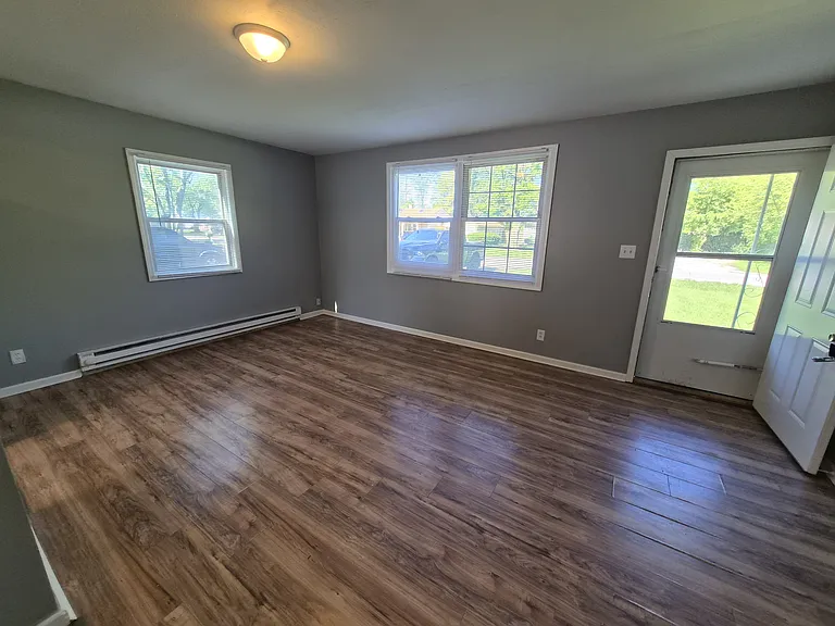 3221 Priscilla Ave — Photo 16