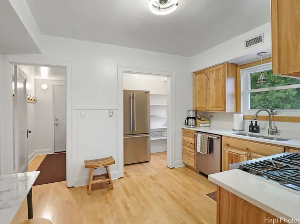 1518 Hamilton Ct Unit 2, Waukegan, IL 60085