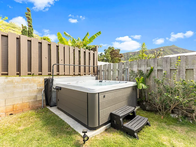 7247 Alakoko St — Photo 3