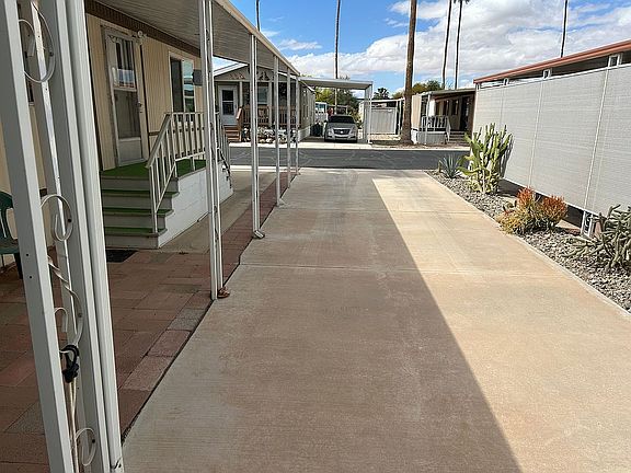 4th image of 2402 W 16th St Lot E7