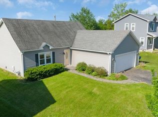 131 Grangerford Hts, West Henrietta, NY 14586