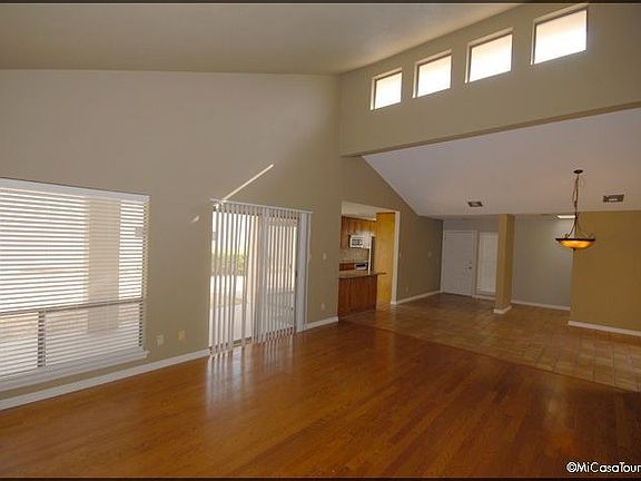 5th image of 1093 Los Jardines Cir