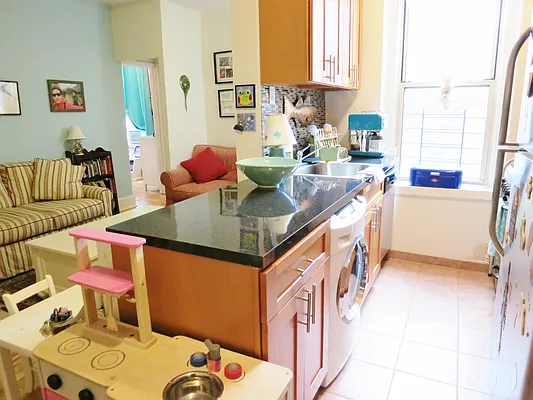 Rented by Brooklyn Heights Real Estate Inc | media 20