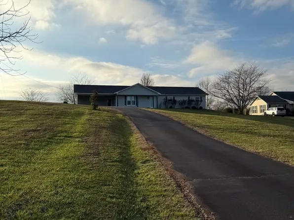 288 Triple D Dr SE, Adairsville, GA 30103