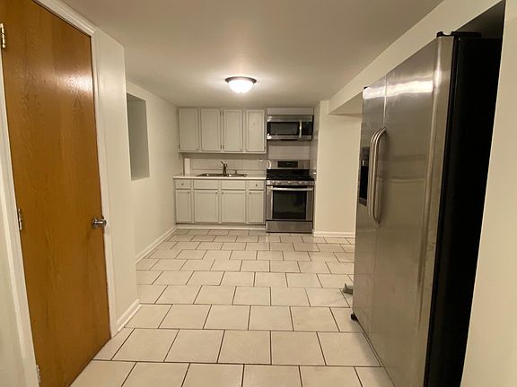 2nd image of 2038 N Keeler Ave #G