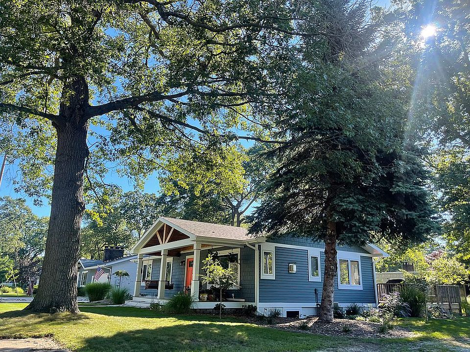 2nd image of 2338 Bluffton Ave