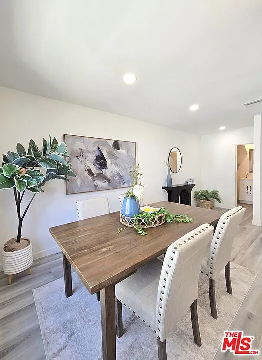 3 bed, 2.5 bath, 1570 sqft, $5,500 — Photo 4