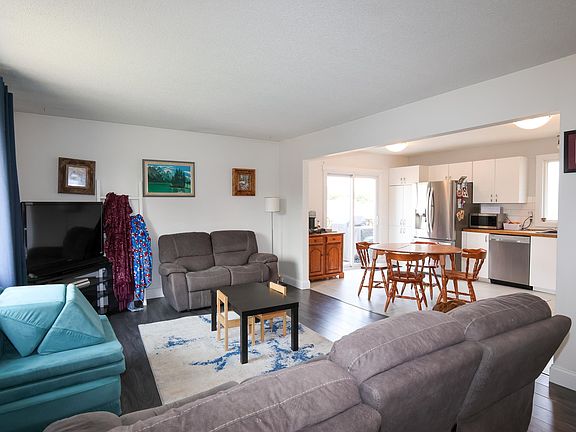 2nd image of 4811 50th St