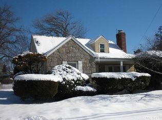63 Elliott Pl, Freeport, NY
